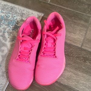 Nobull women’s trainer plus